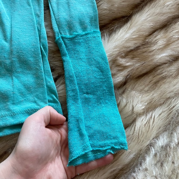 Daytrip Light Turquoise Top - Picture 2 of 4